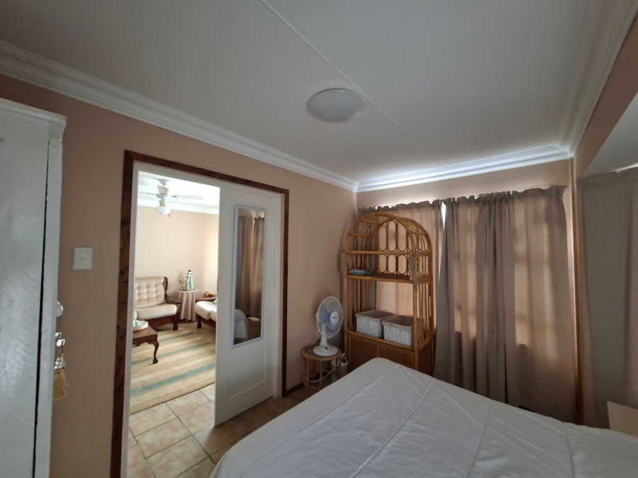 4 Bedroom Property for Sale in Hartenbos Central Western Cape